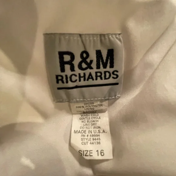 R & M Richards White Embroidered Floral Maxi Dress 16 FREE SHIP - Picture 2 of 4